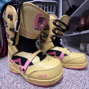 Vans Women's Hi Standard Lemon/Pink Snowboard Boots 6.5 w/ ROXY goggles ~FREE~